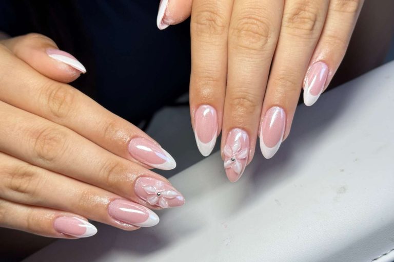 pose de capsules américaines, réalisée par LM Beauty, spécialiste de la pose d'ongles à valenciennes